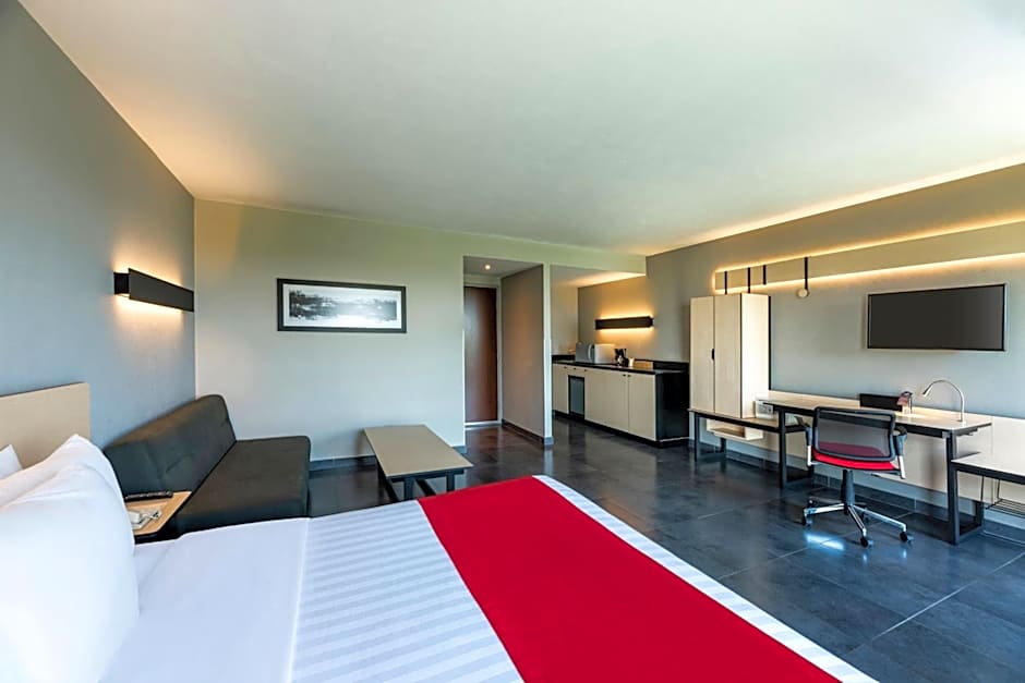 City Express Plus by Marriott Cali