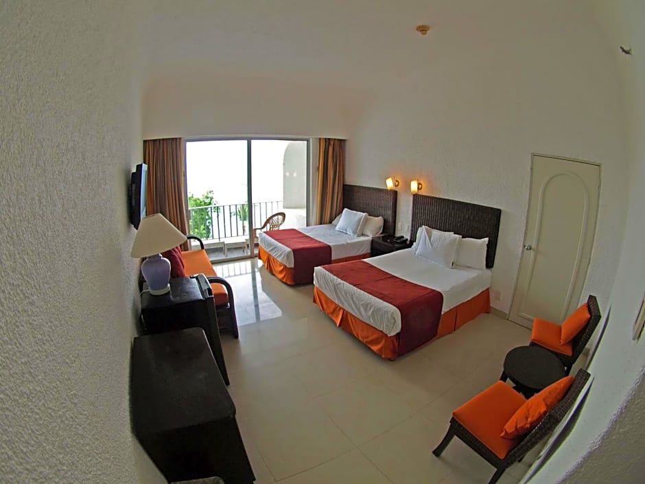 Sierra Mar All Inclusive at Tesoro