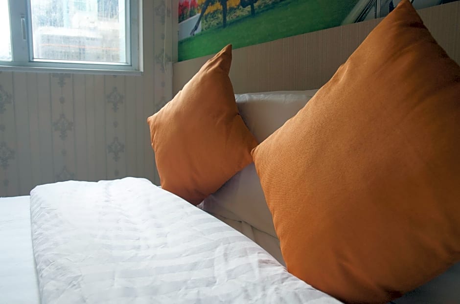 Whole Sunshine International Guesthouse