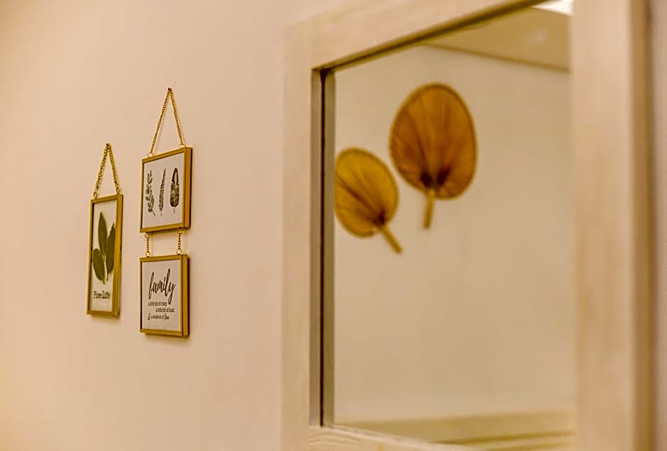 Kybele Suites