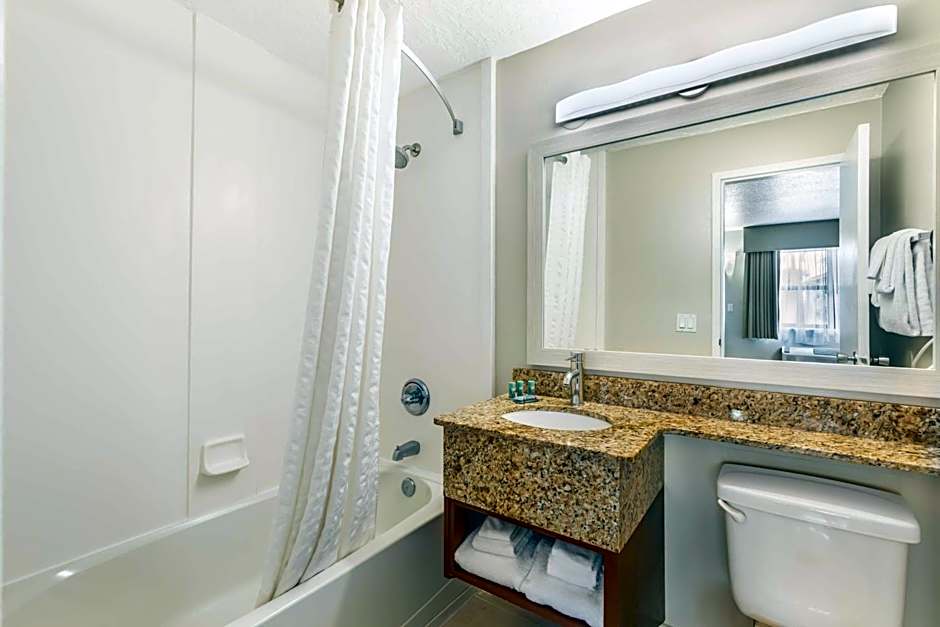 Best Western Ocean Beach Hotel & Suites
