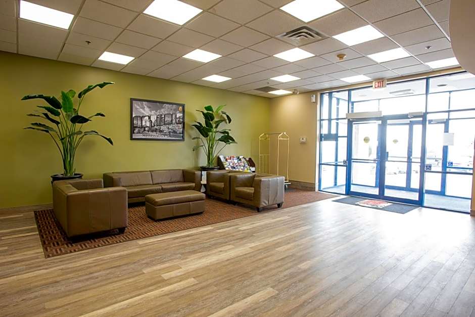 Super 8 by Wyndham Mississauga