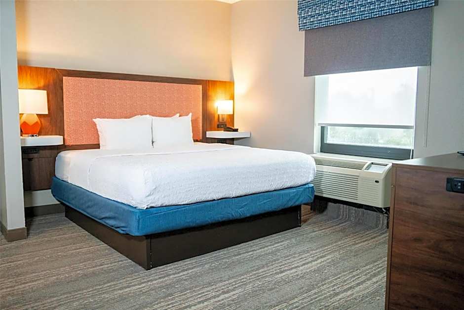 Hampton Inn By Hilton Gonzales