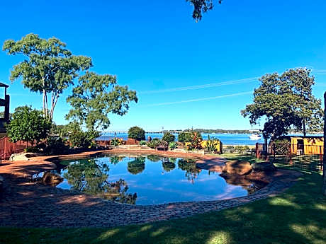 The Gums Anchorage