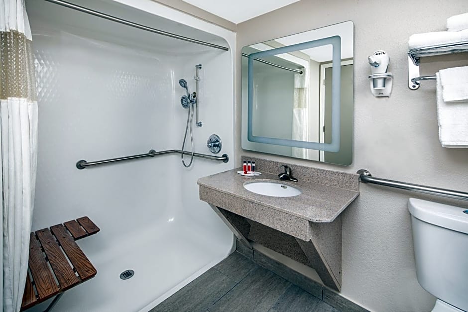 Ramada by Wyndham Alpharetta Atlanta North