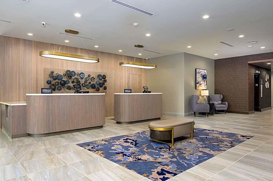 DoubleTree by Hilton Raleigh Midtown