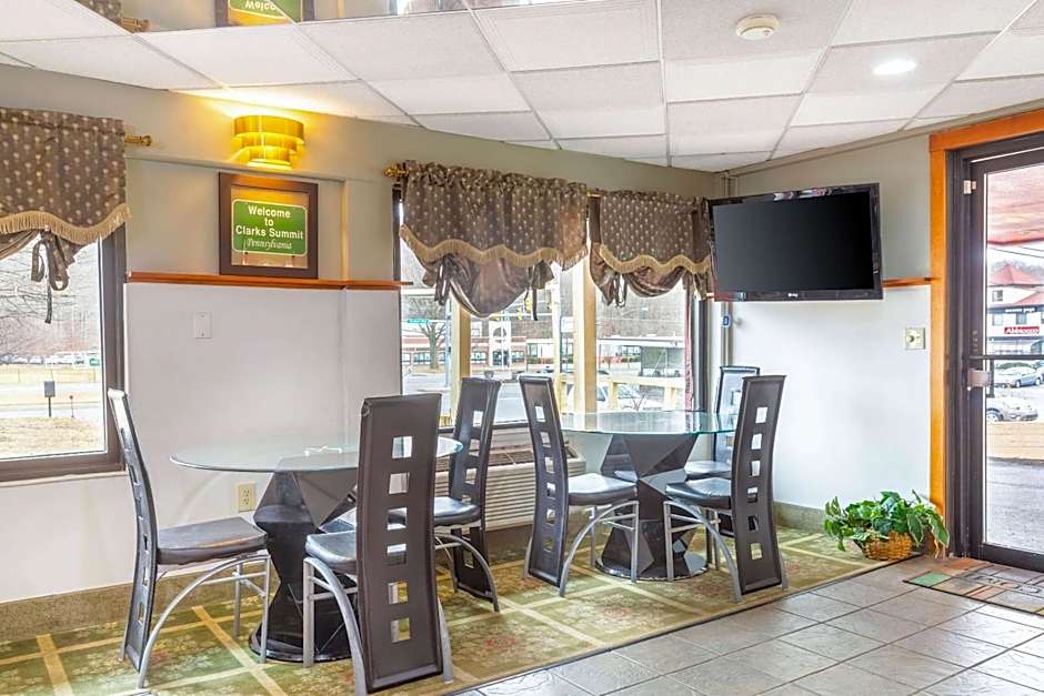 Econo Lodge Clarks Summit - Scranton