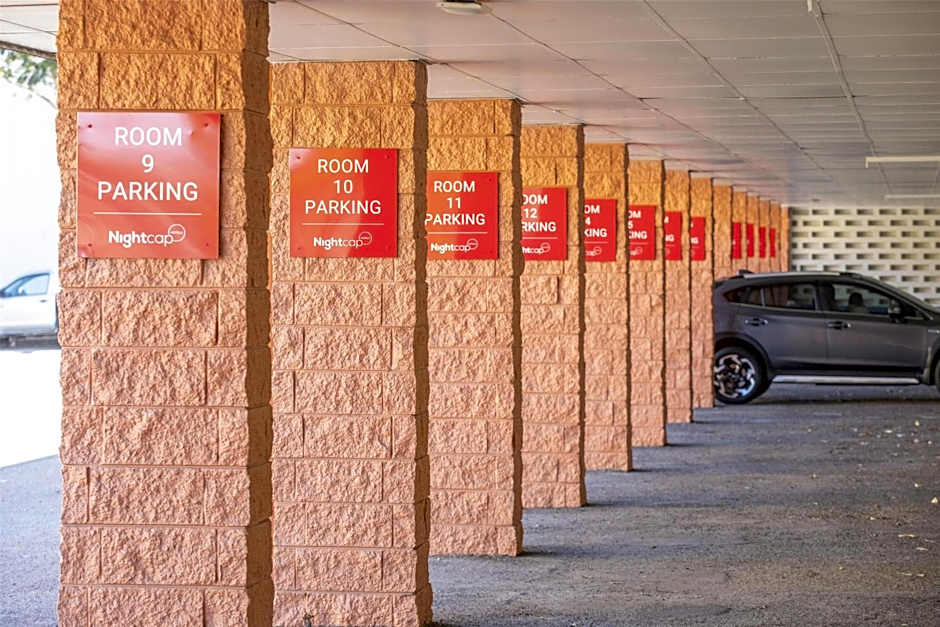 Nightcap at Dalrymple Hotel