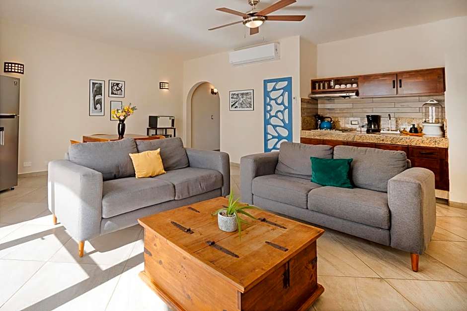 Hotel & Suites El Moro