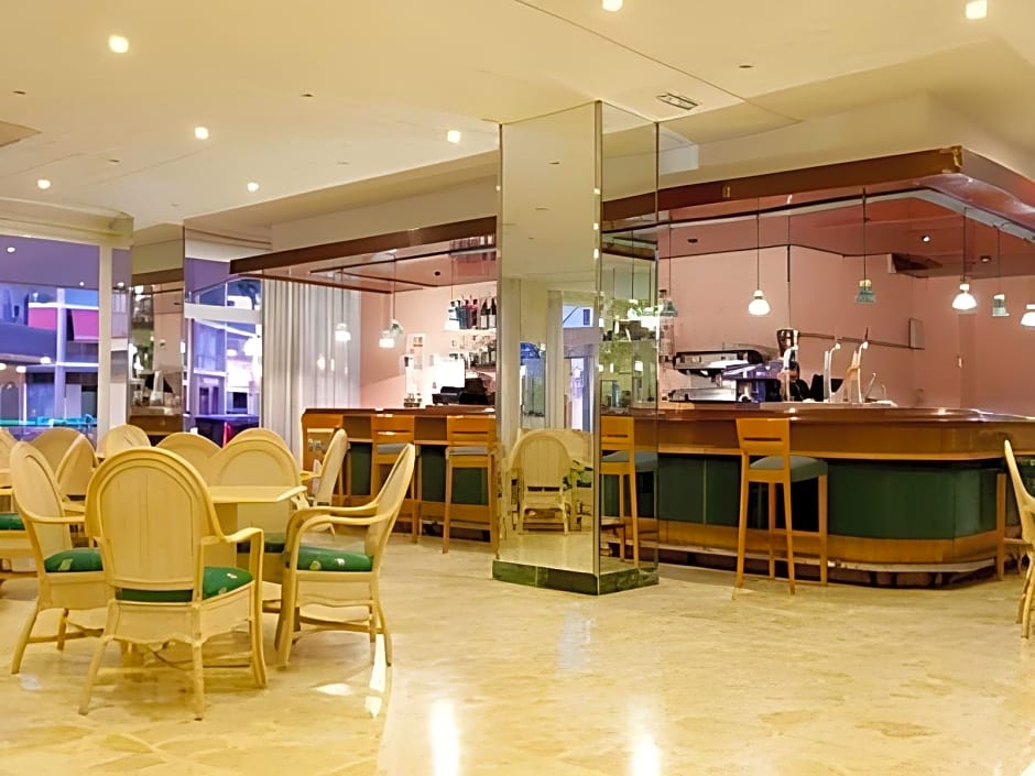 Hotel Playas Arenal
