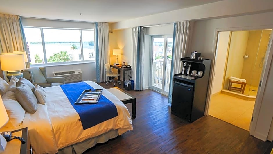 The Banyan Hotel Fort Myers, Tapestry Collection by Hilton