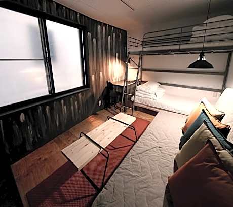 Quadruple Room with Shared Bathroom