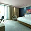 Hampton By Hilton Hamilton Park