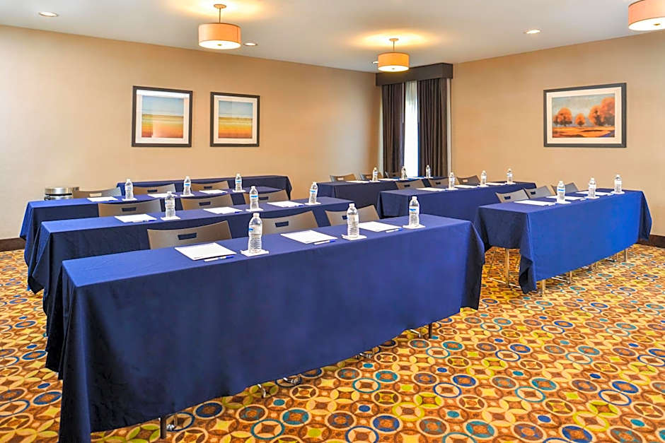 Holiday Inn Express Hotels & Suites Topeka West By IHG