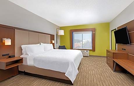 Standard King Room with Mobility Accessible Tub