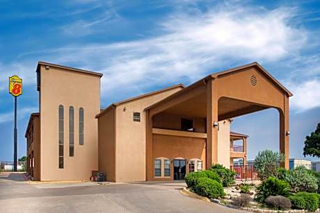 Super 8 by Wyndham Bastrop TX