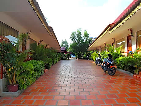 Reaksmey Meanrith Guesthouse and Residence