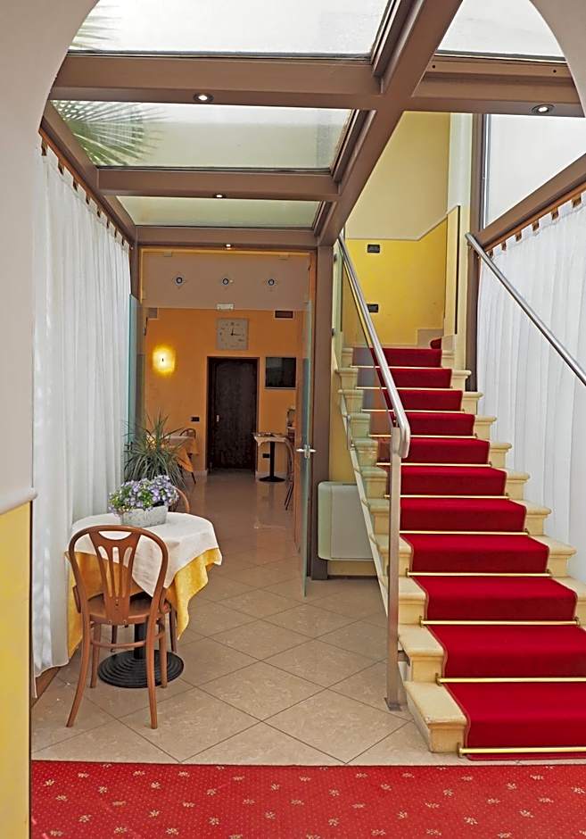 Hotel Cris