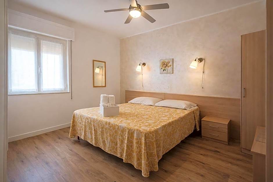 Hotel Costa Azzurra -Free Parking - Easy Stay -Spotorno