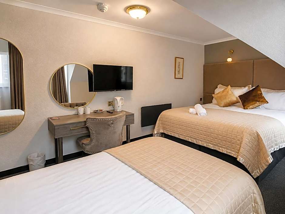 The Popinjay Hotel