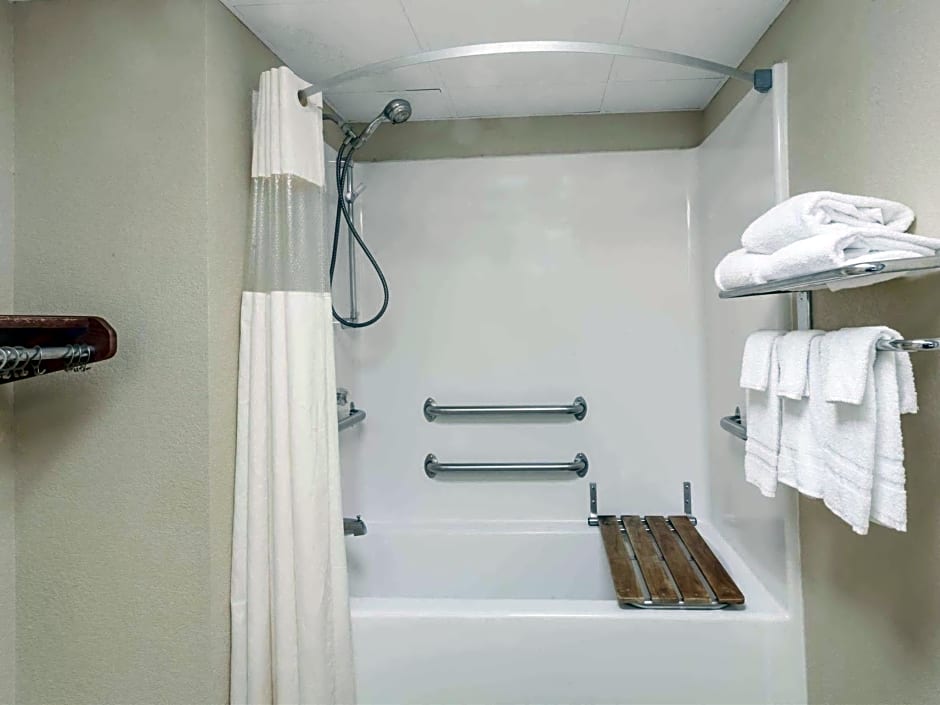 Days Inn by Wyndham Goodlettsville
