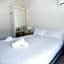 Nelson Bay Breeze Holiday Apartments