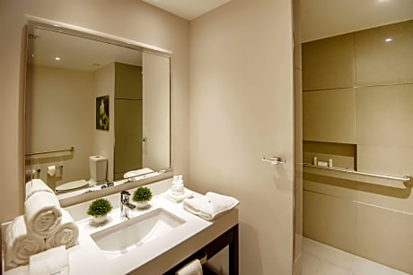 1 King Corner With Sofabed