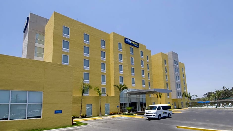 City Express by Marriott Lazaro Cardenas