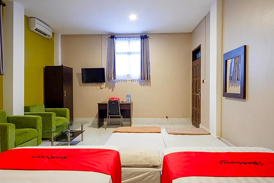 RedDoorz Syariah @ Hotel Wisma Indonesia Kendari