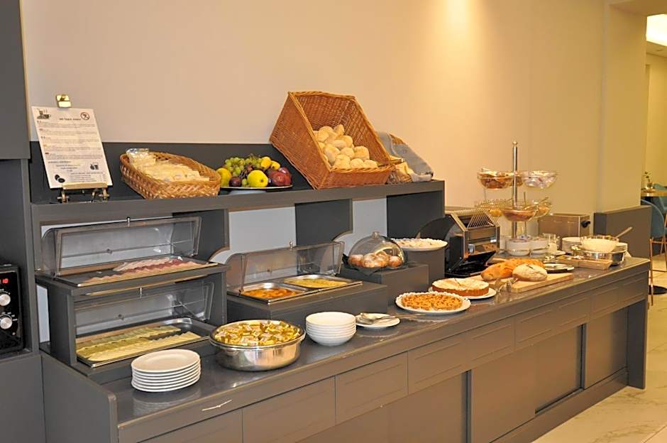 Cavour 30TRE - Hotel Moderno