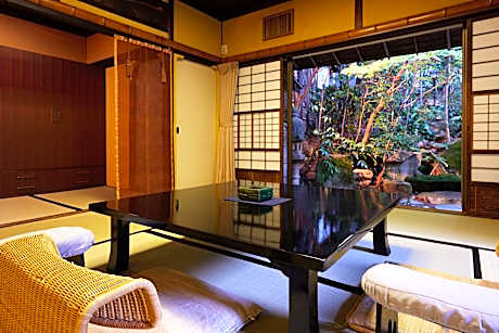 Traditional Room : Superior (Garden View/Onsen)