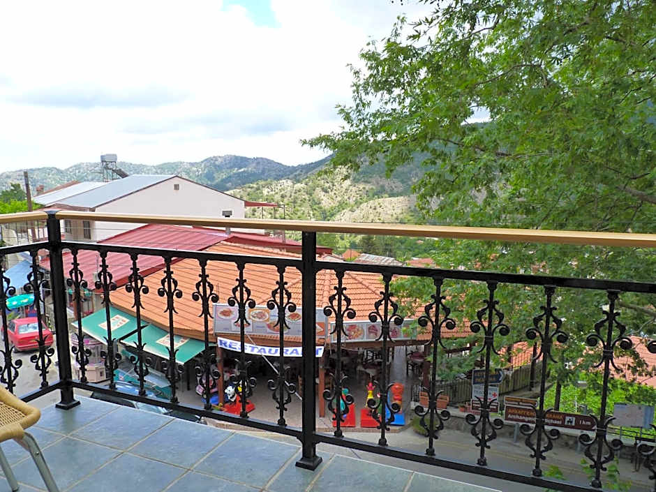 Mountain Rose Hotel & Restaurant