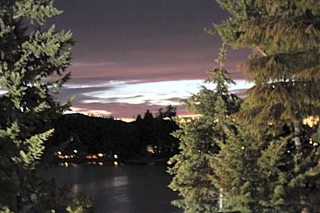 Oyster Bay Inn & Suites