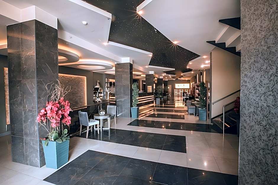 Hilly Hotel