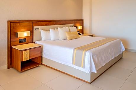 Deluxe Ocean View Room