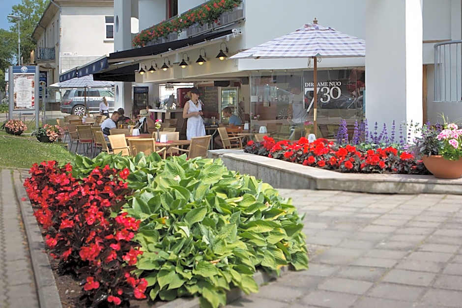 Tauras Center Hotel