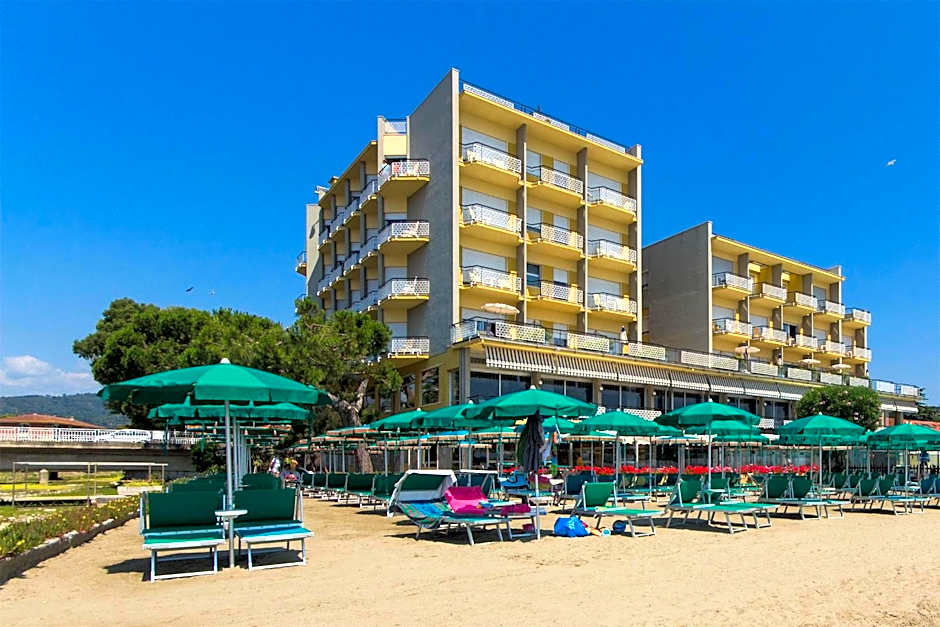 Hotel Bellevue Et Mediterranée