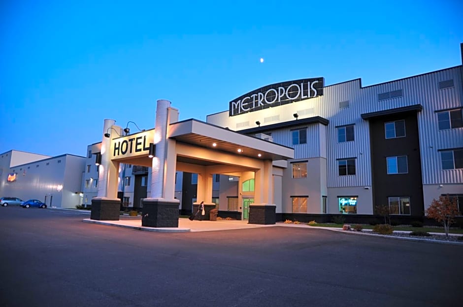 Metropolis Resort - Eau Claire