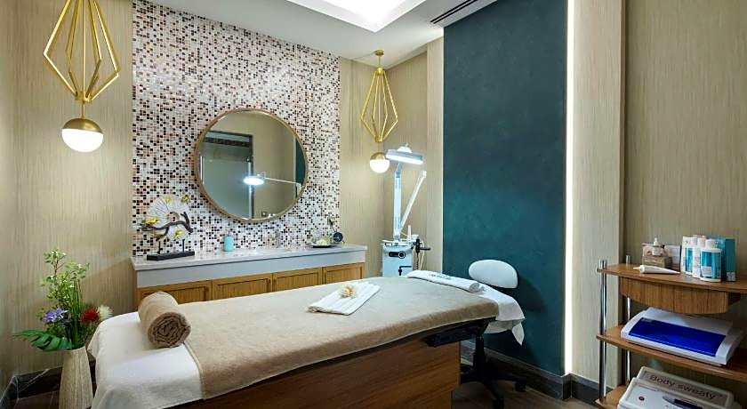 DoubleTree By Hilton Antalya City Centre