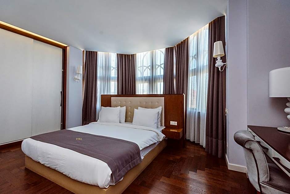 Golden Palace Batumi Hotel & Casino
