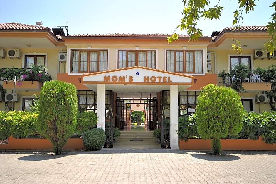 MG Moms Hotel