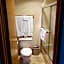 Milwaukie Inn Portland South