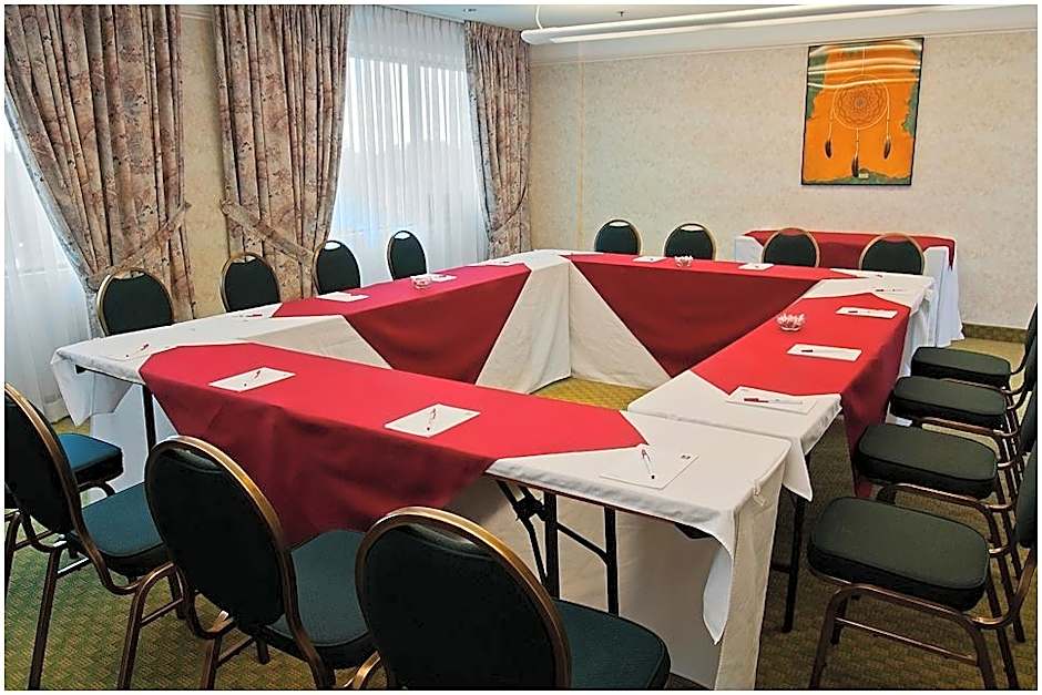 Clarion Hotel & Conference Center Fort Erie