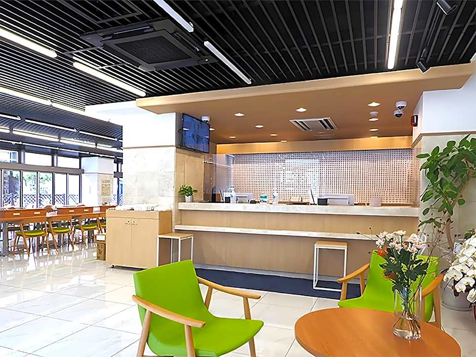 Toyoko Inn Iseshi Eki