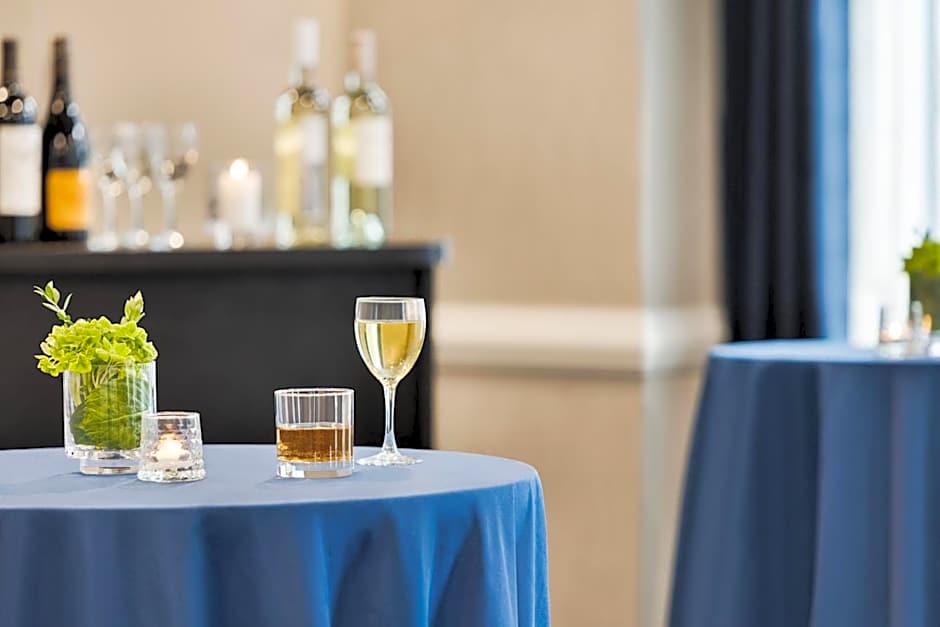 Crowne Plaza Cleveland at Playhouse Square By IHG