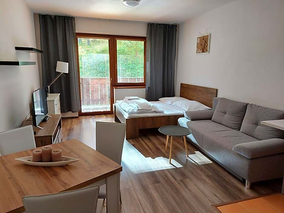 Fatrapark 2 Apartments House