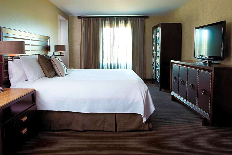 Courtyard by Marriott Buffalo Amherst/University