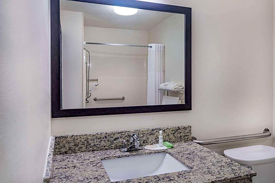 Super 8 by Wyndham Danville