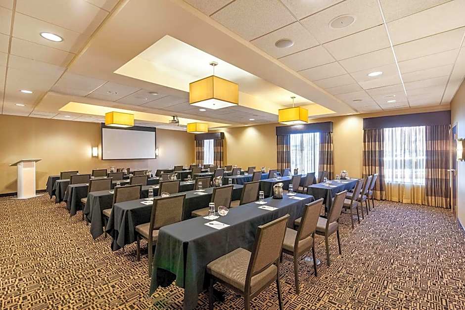 Cambria Hotel Pittsburgh - Downtown