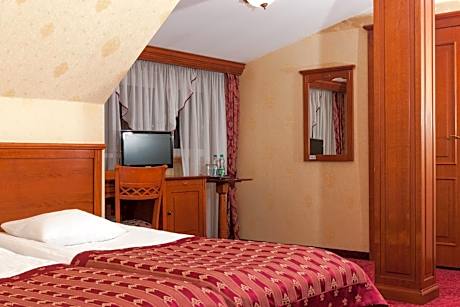 Standard Family Room